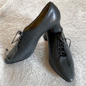 Enzo Angiolini Gray Leather Court Heel Shoes